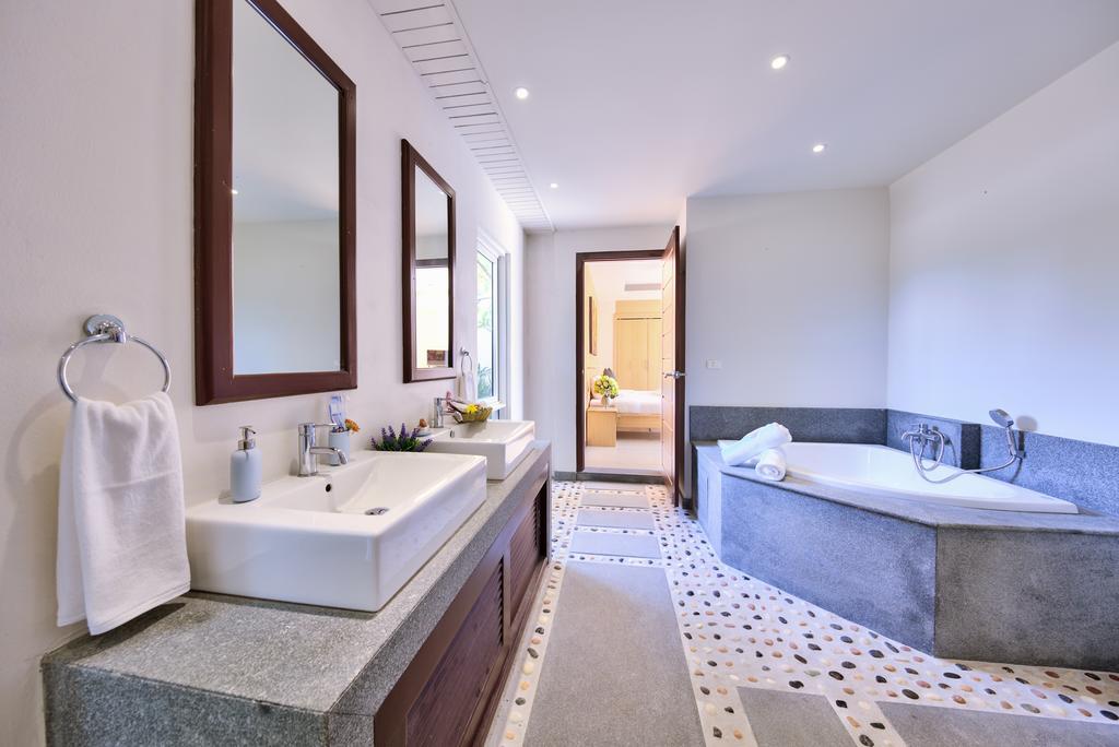 Baan Rim Talay Villa Nathon Exterior photo